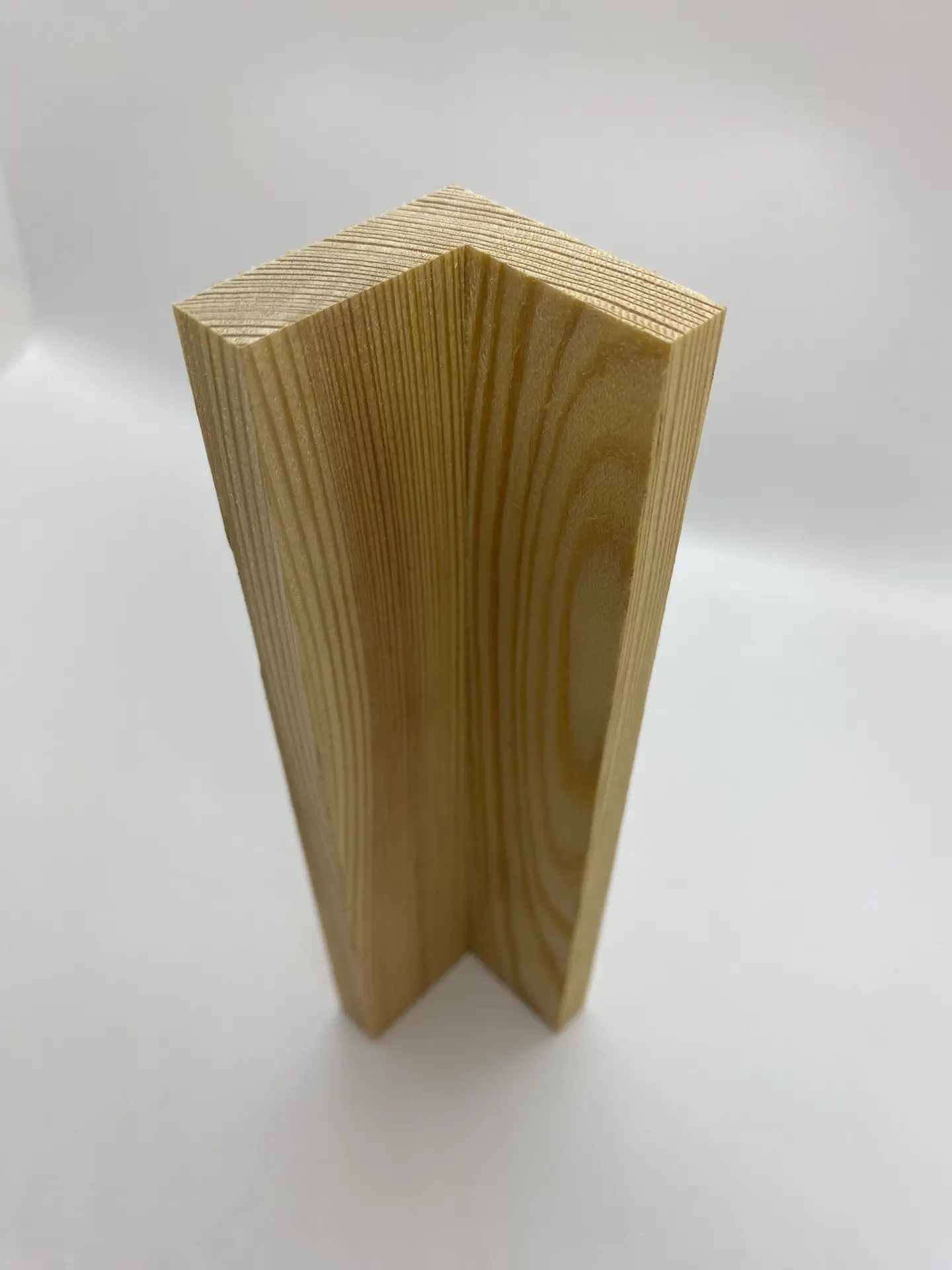 Larch External L Corner Capping Section 42 x 42mm 4/4.0mtr - Image 4